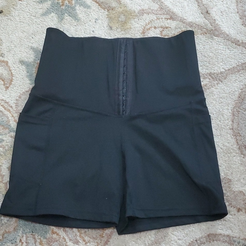 Otos high waist hook and eye workout shorts